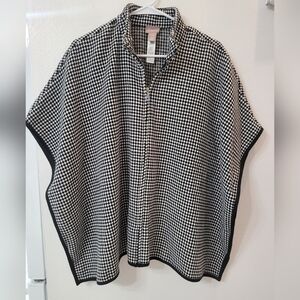 Chico's Black and White Houndstooth Poncho Size S/M